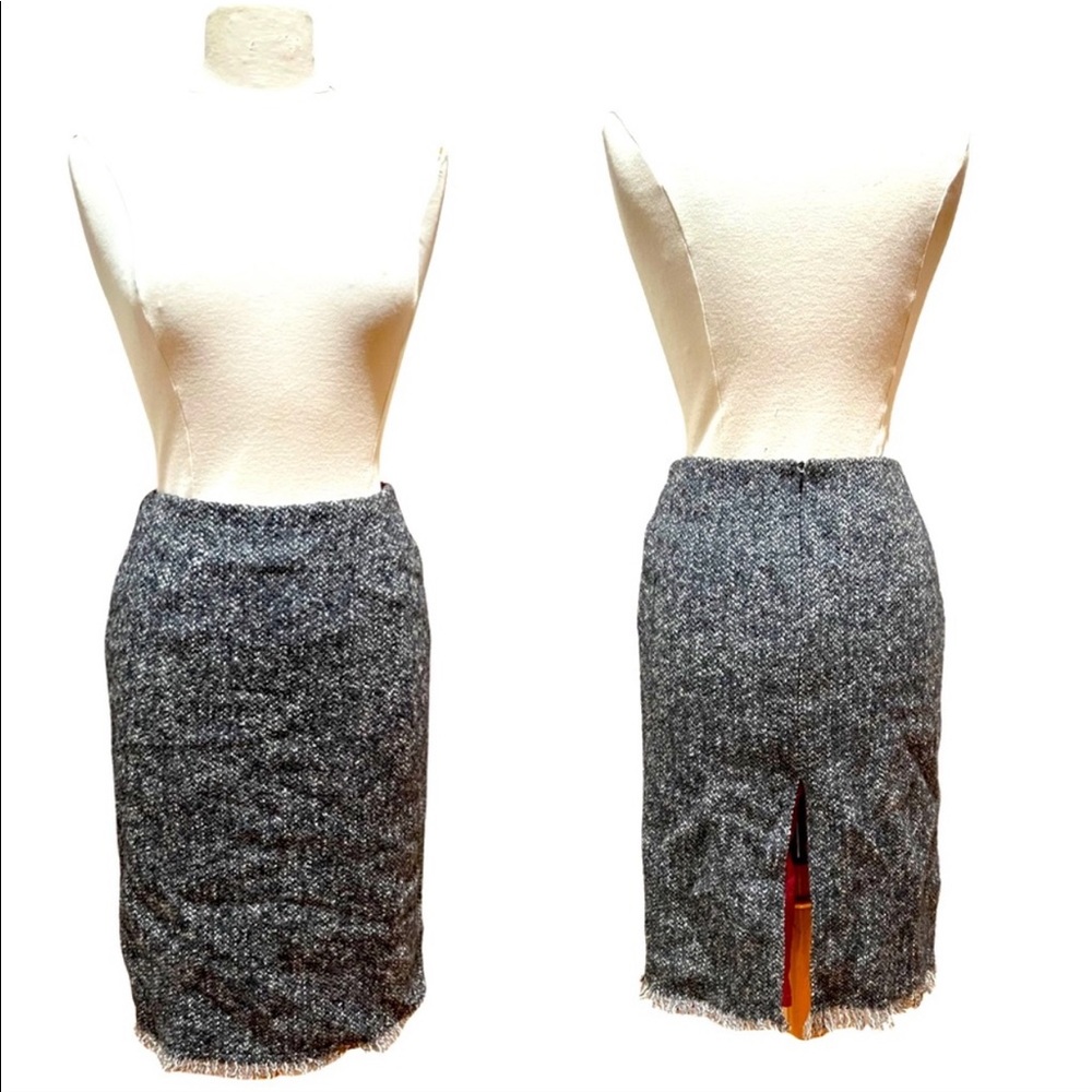 Women’s grey wool midi pencil skirt size 6 trendy casual business or party wear